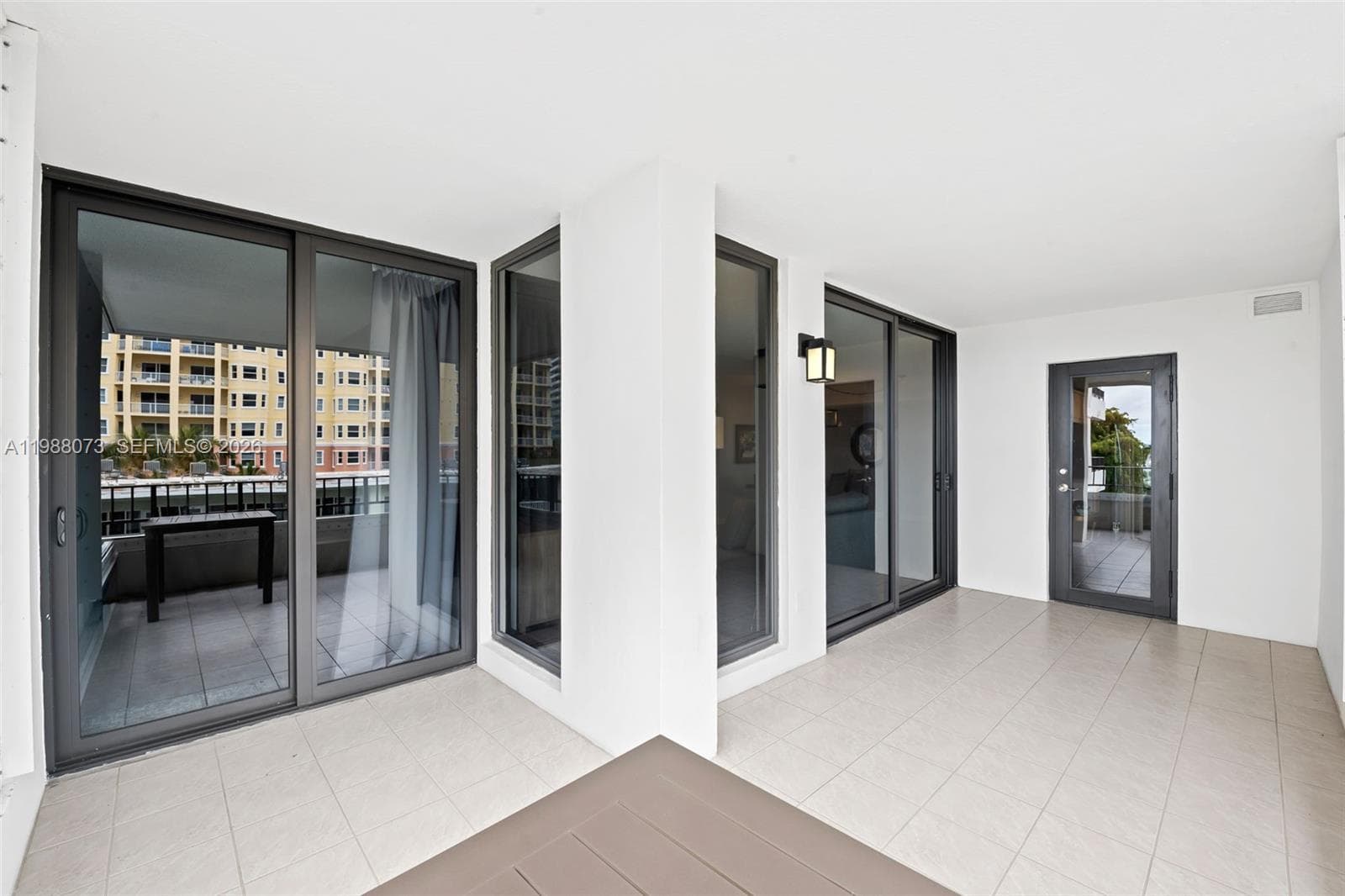 1401 Ocean Blvd 407 photo 21