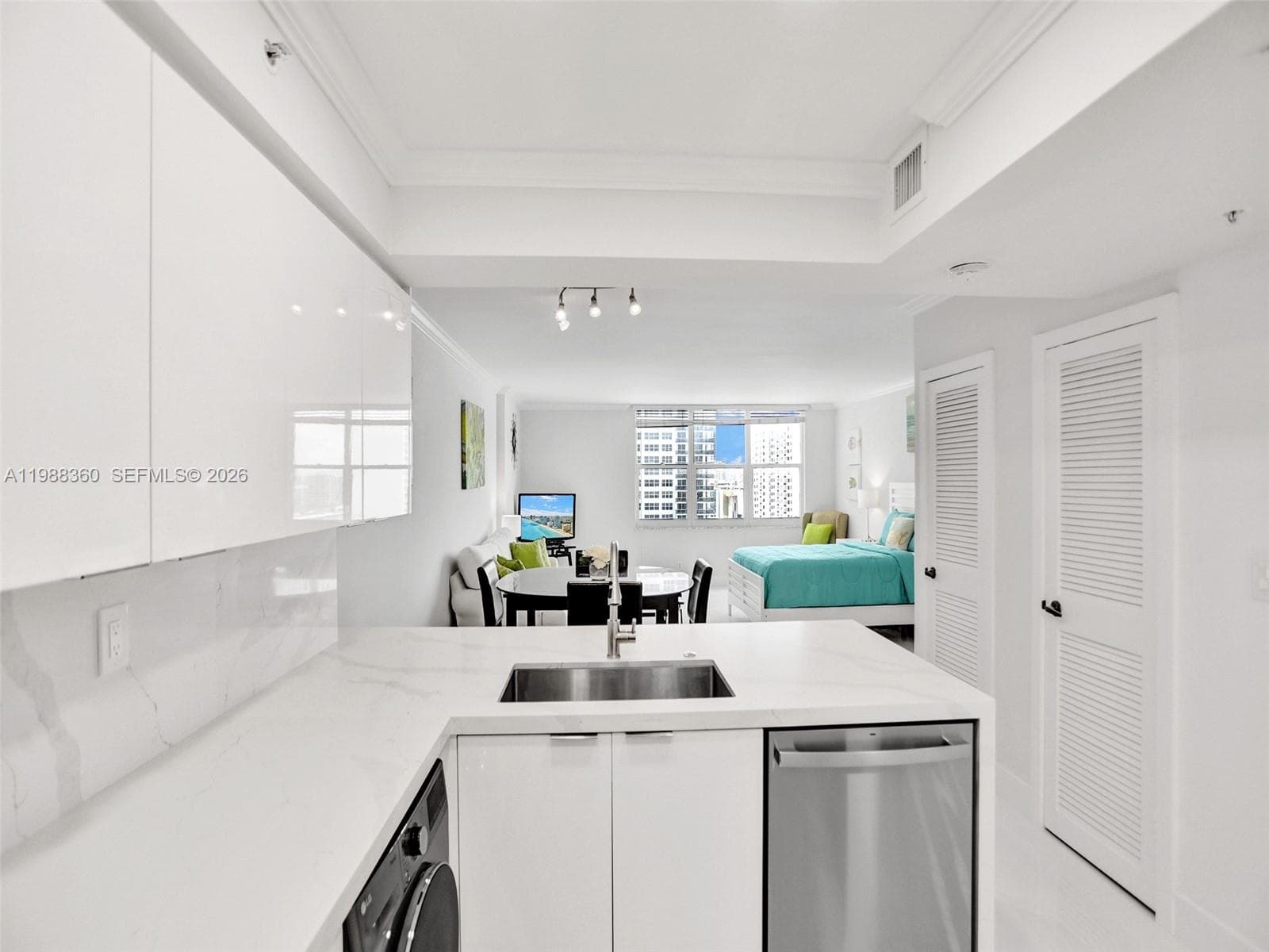 2501 S Ocean Dr 934 (Available now) photo 2