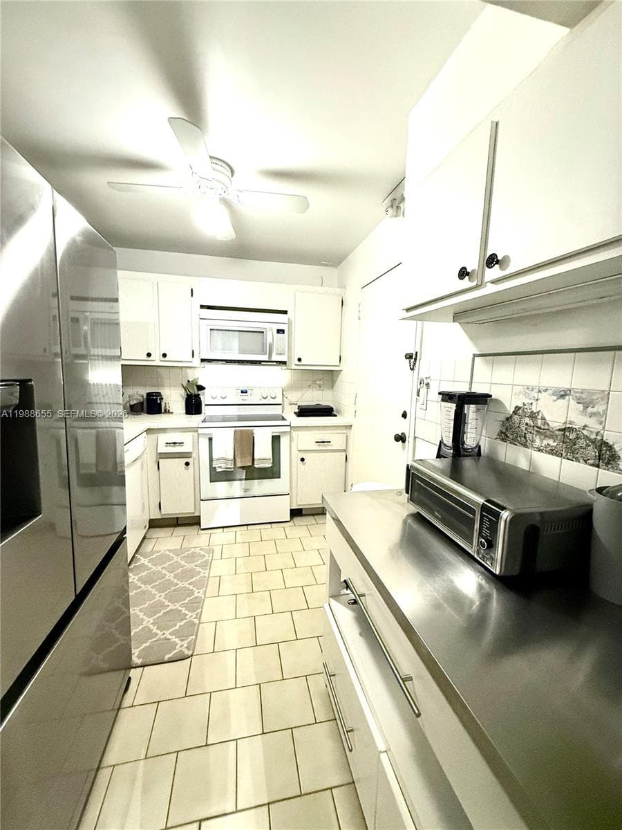10000 W Bay Harbor Dr PH4 photo 22
