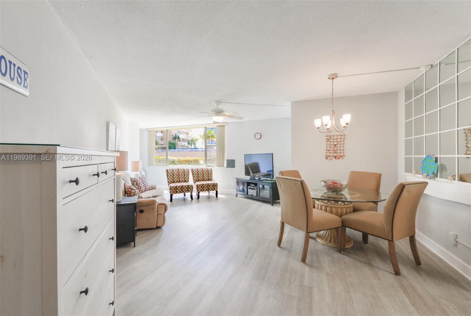 1936 Ocean Dr 2D photo 4