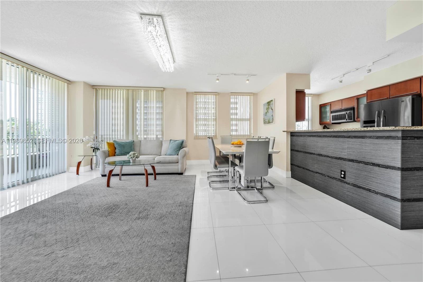 2080 S Ocean Dr 202 photo 3