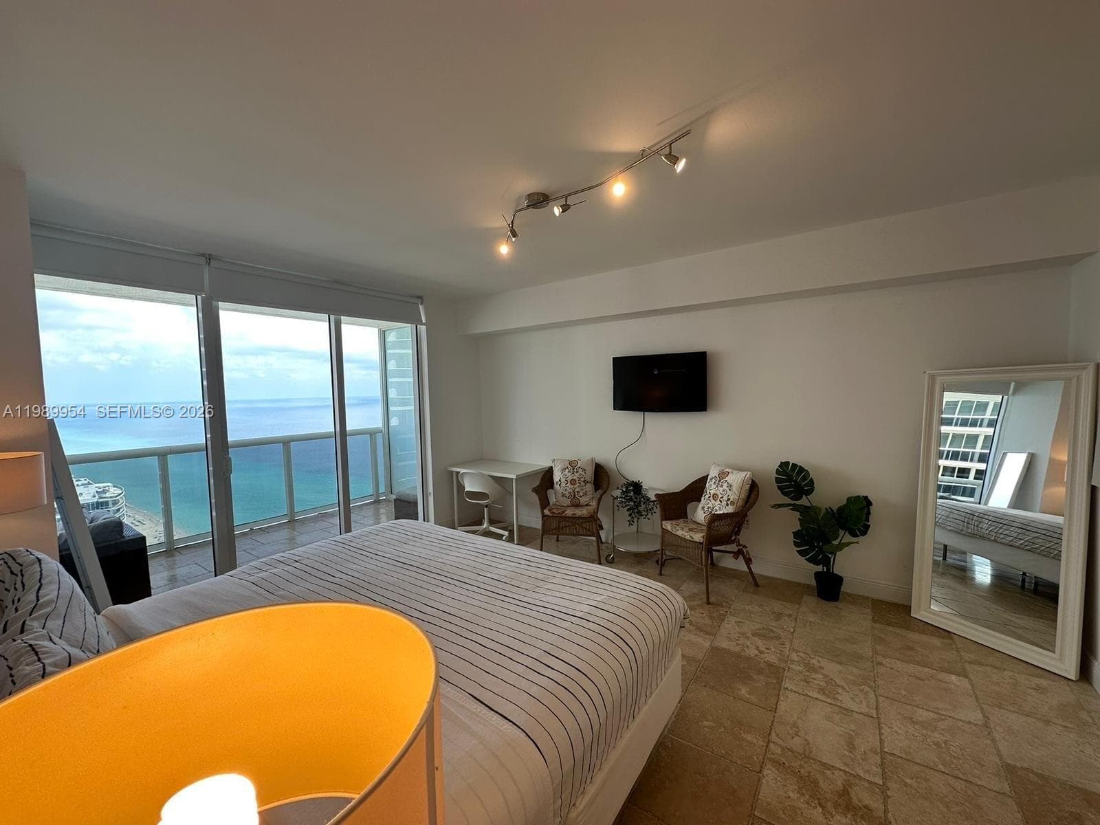 1830 S Ocean Dr 4010 photo 19