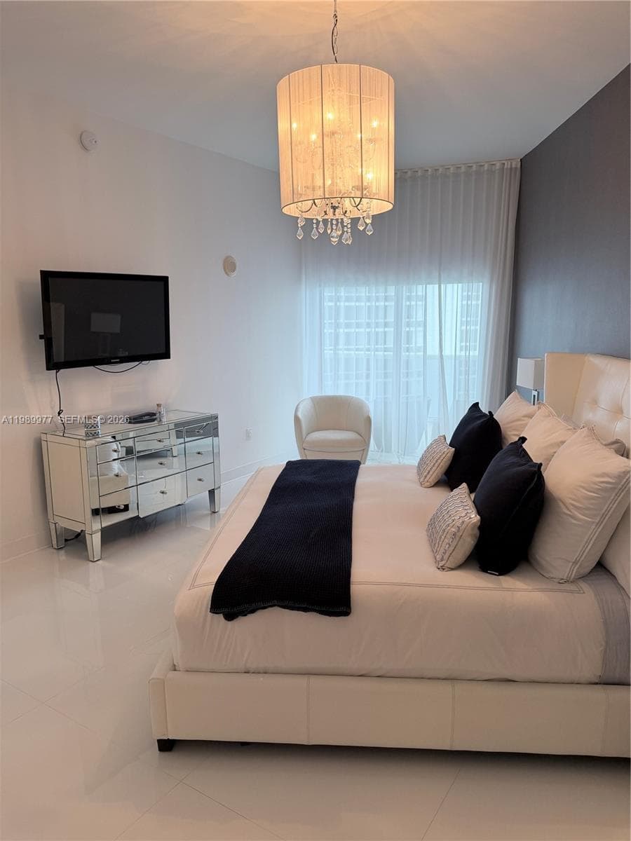 15811 Collins Ave 1803 photo 5