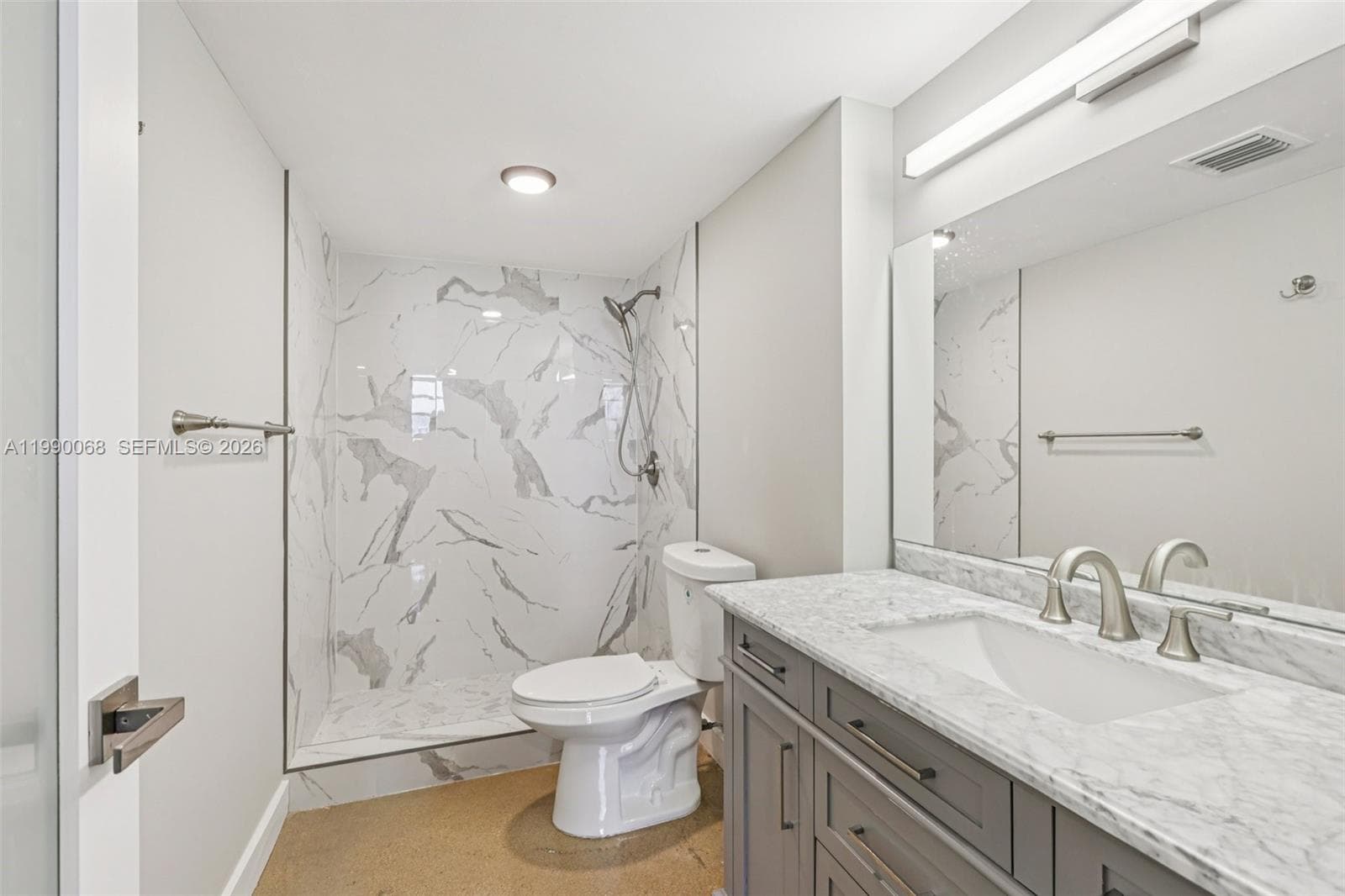 2841 NE 163rd St 605 photo 23