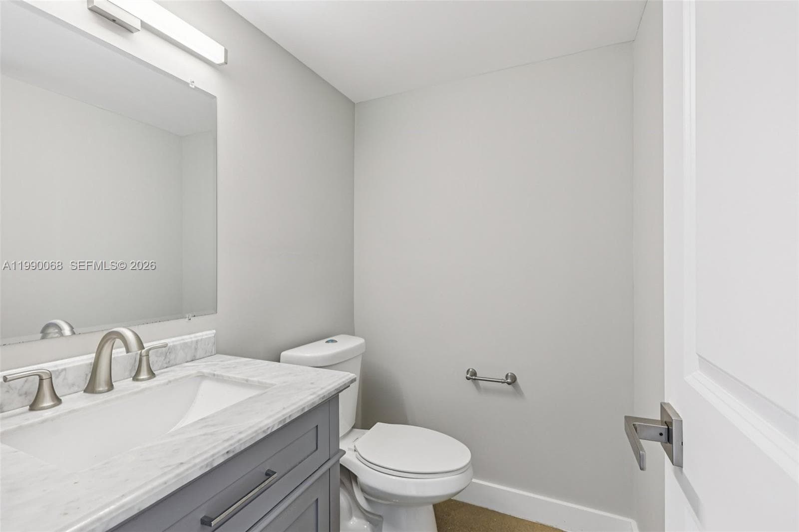 2841 NE 163rd St 605 photo 10