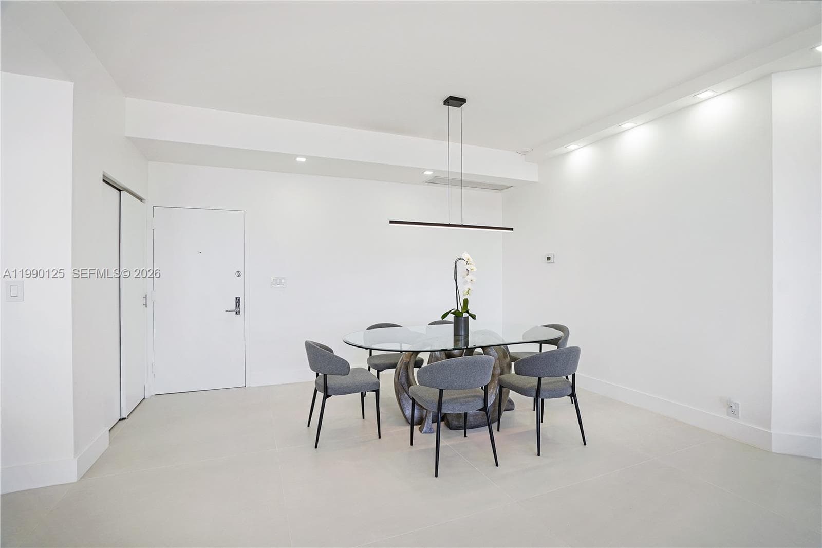 19101 NE 36th Ct 111 photo 13