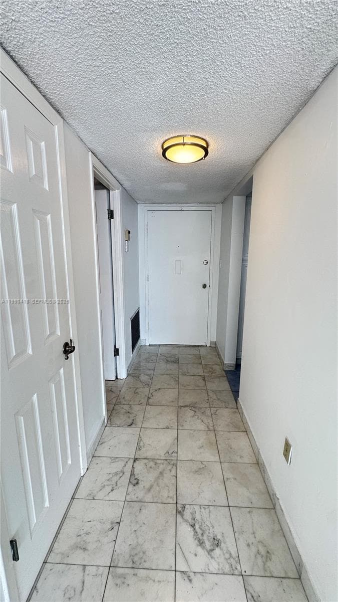 18061 Biscayne Blvd 1203 photo 12