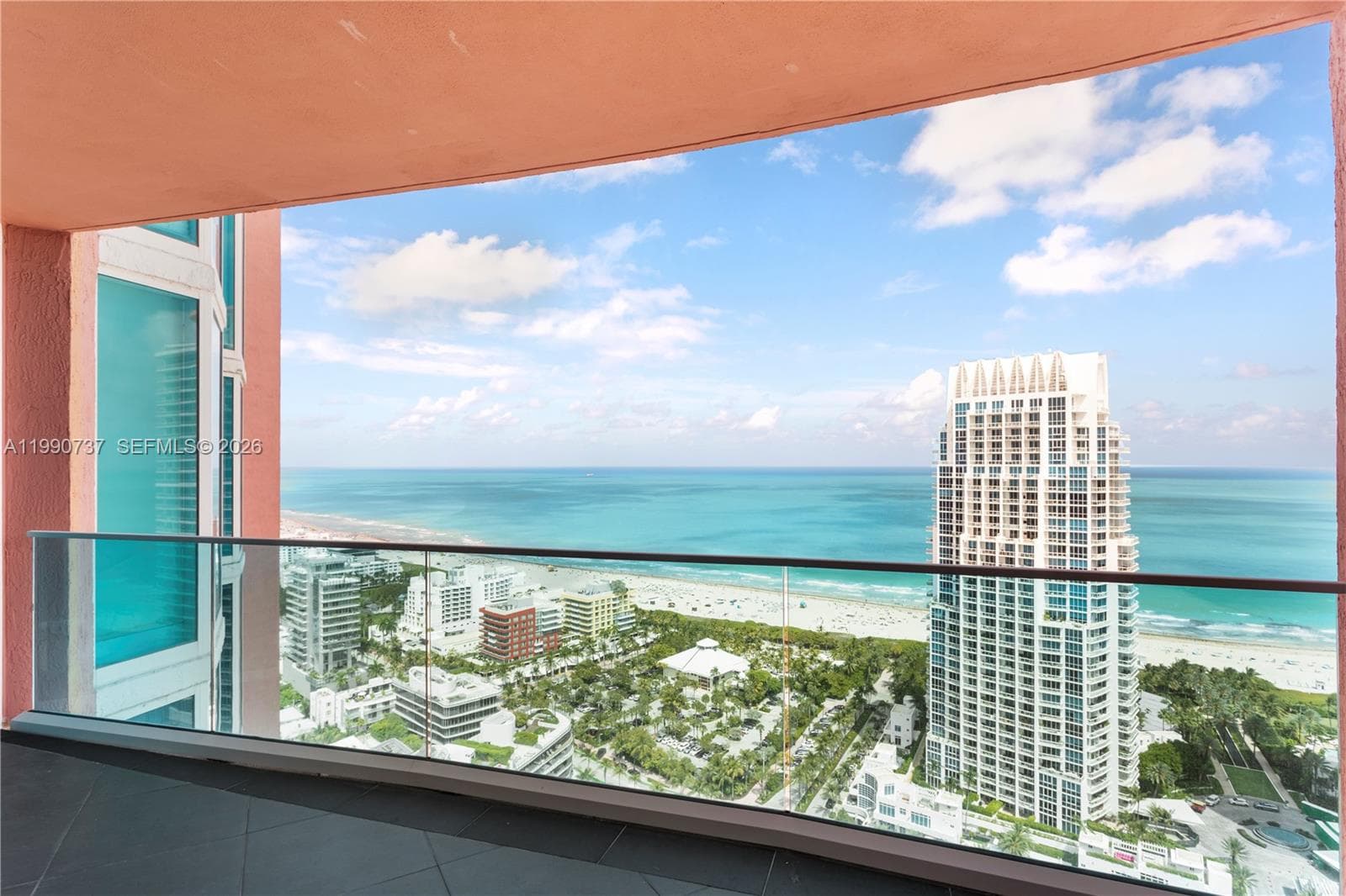 300 Pointe Dr 3405 photo 12