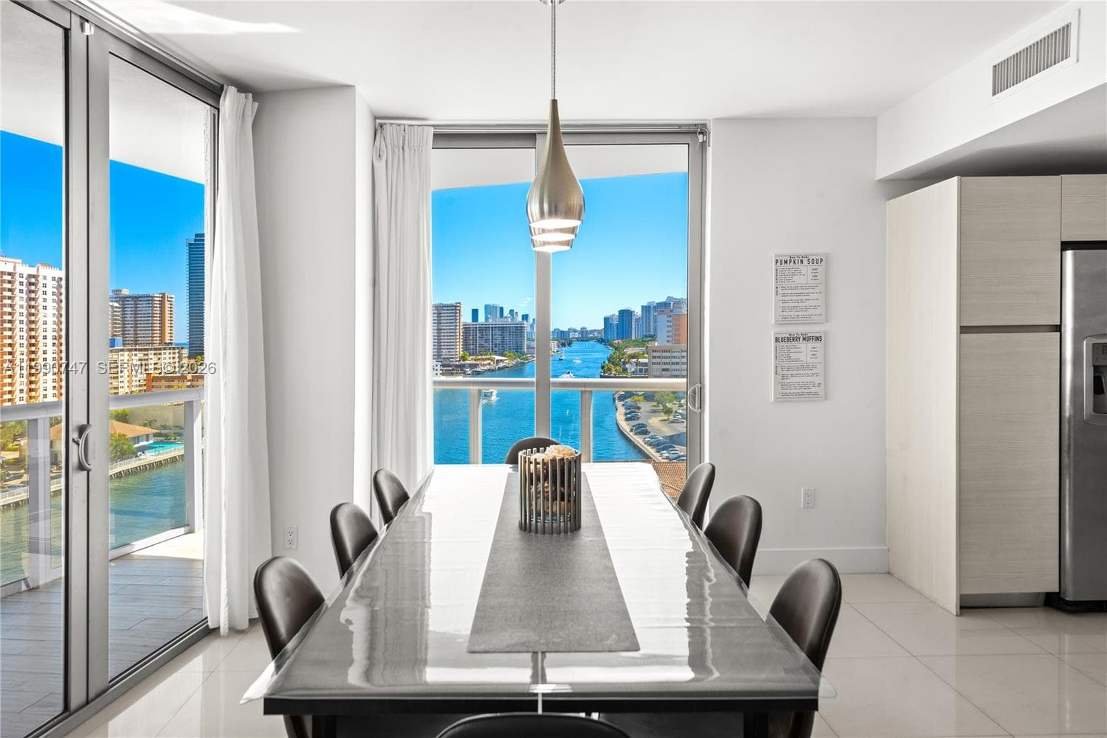 2600 E Hallandale Beach Blvd T1001 photo 2