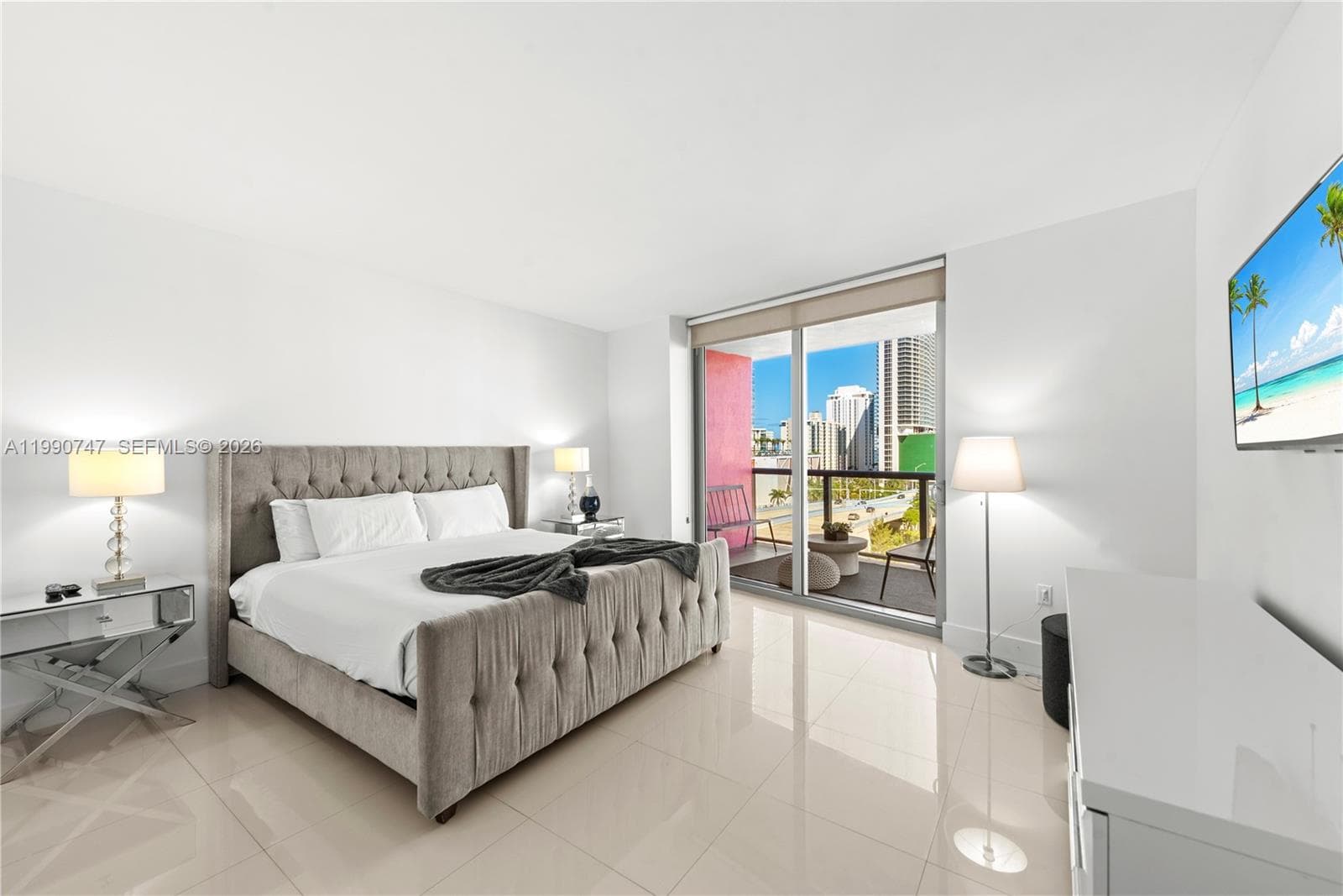 2600 Hallandale Beach Blvd T1001 photo 17