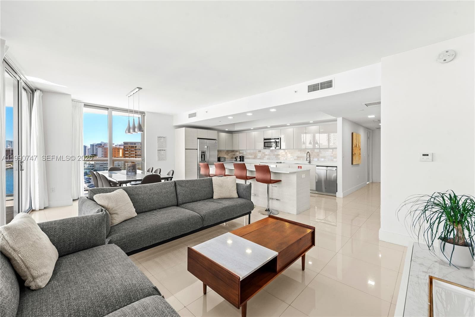 2600 E Hallandale Beach Blvd T1001 photo 5