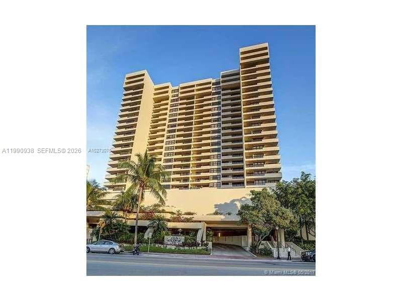 2555 Collins Ave 1114 photo 15