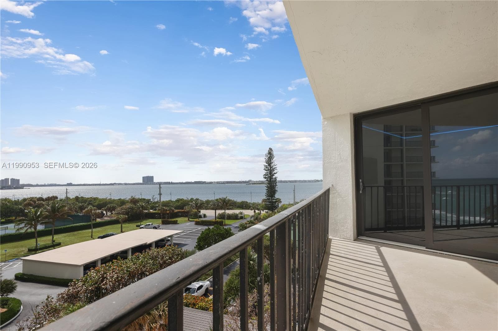 5420 Ocean Dr 504 photo 23