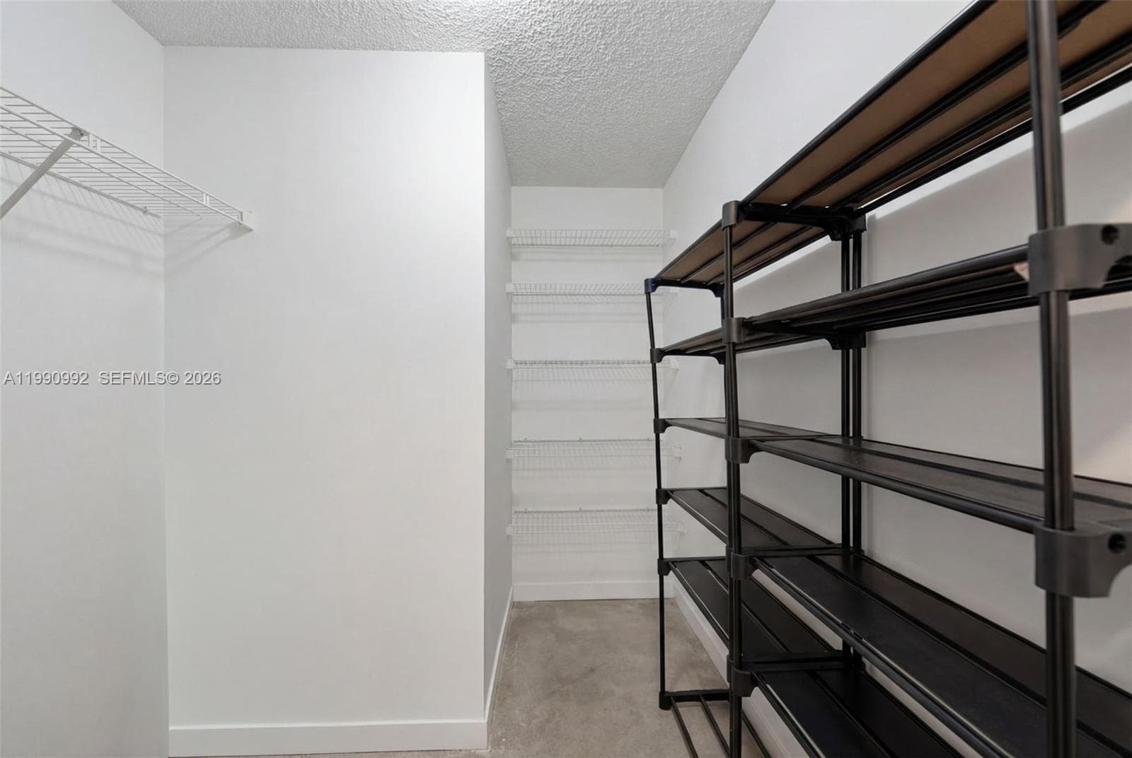 2500 PARKVIEW DR 1418 photo 17