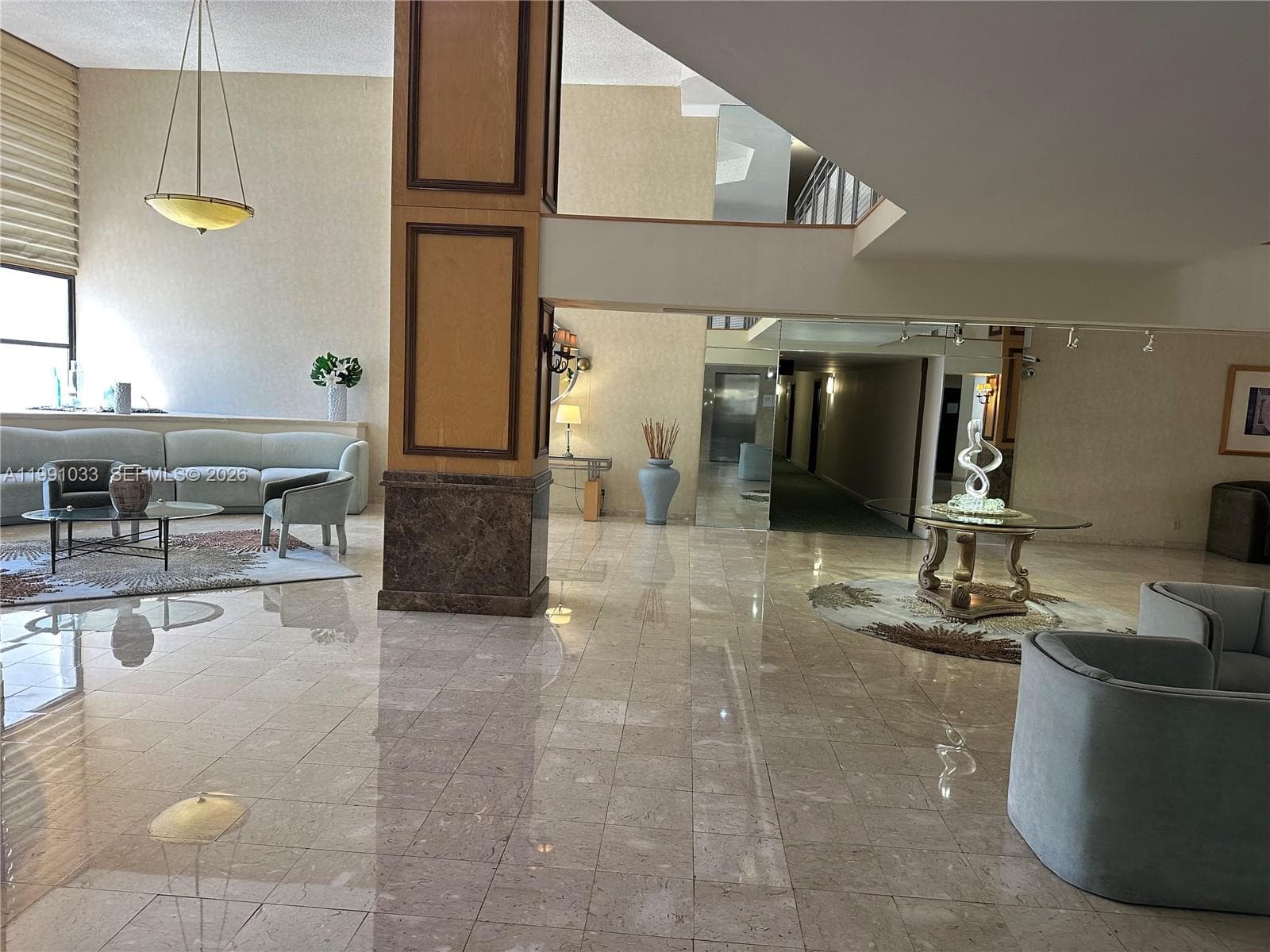 600 Parkview Dr 717 photo 10