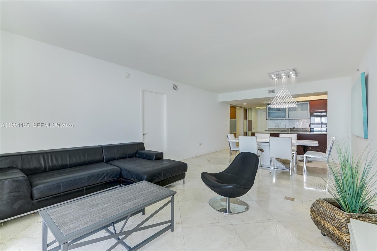 1830 Ocean Dr 3804 photo 8