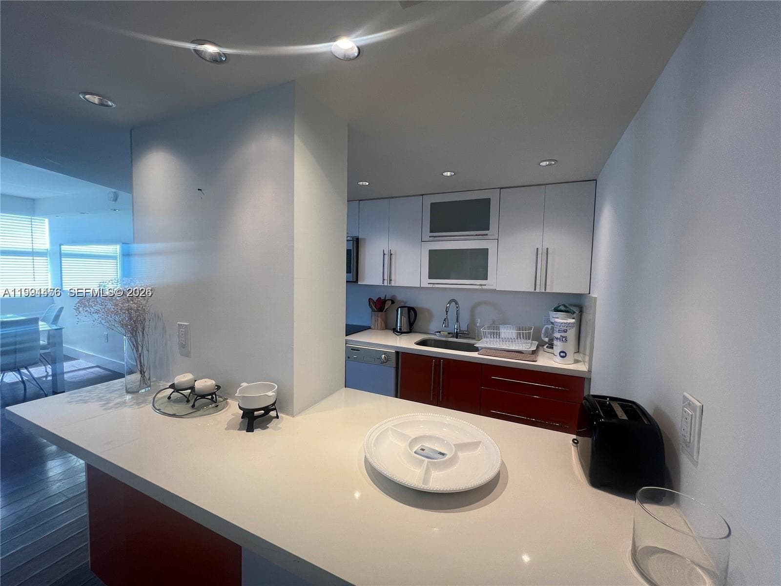 5313 Collins Ave 704 photo 6