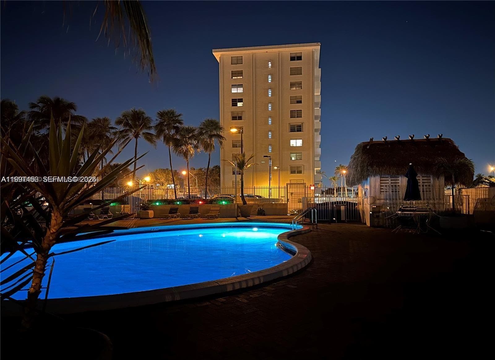 5313 Collins Ave 704 photo 19