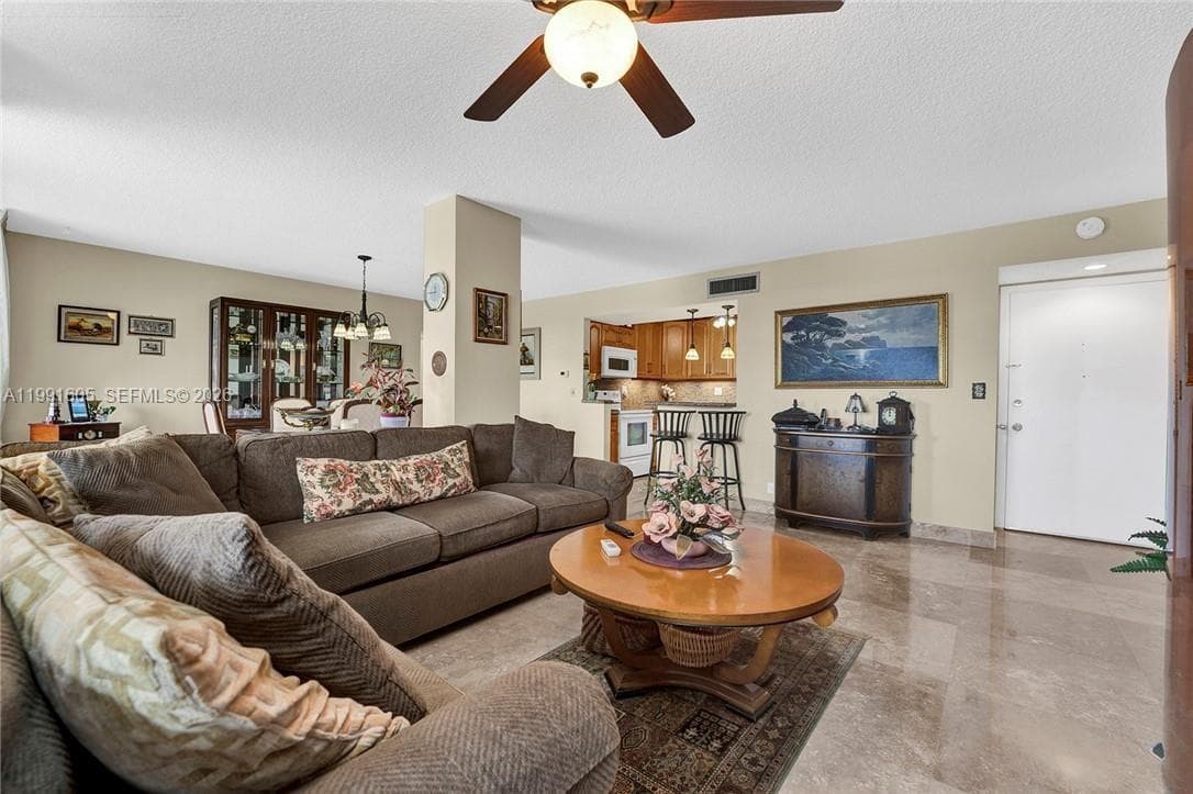 1400 S Ocean Dr 1004 photo 9