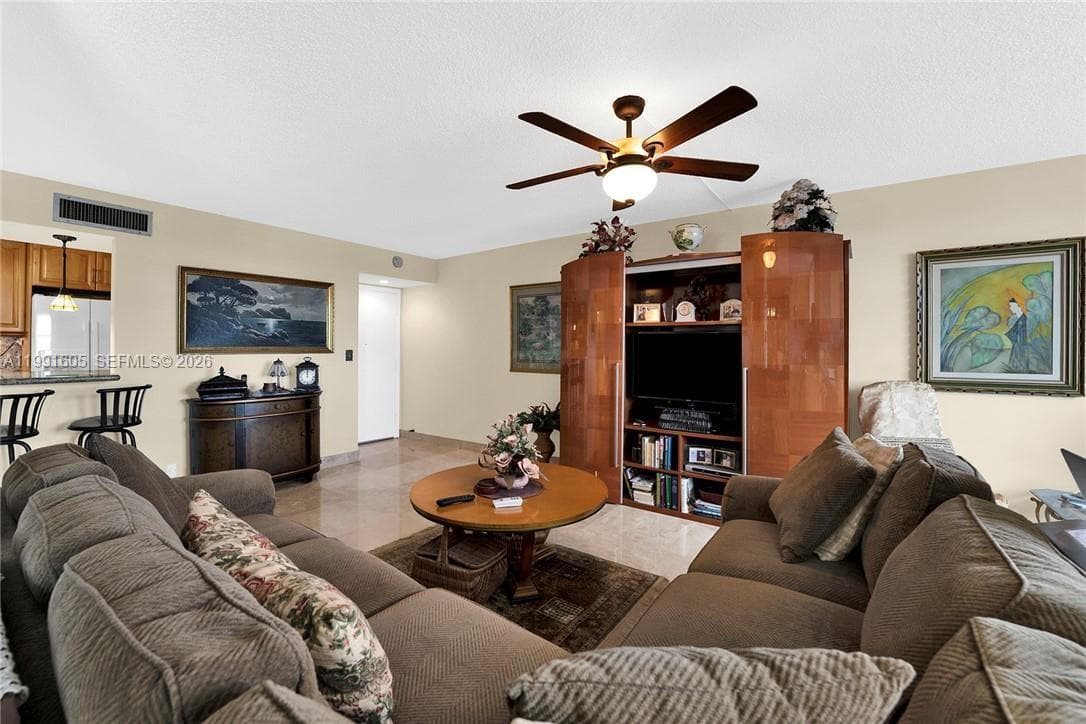 1400 S Ocean Dr 1004 photo 11