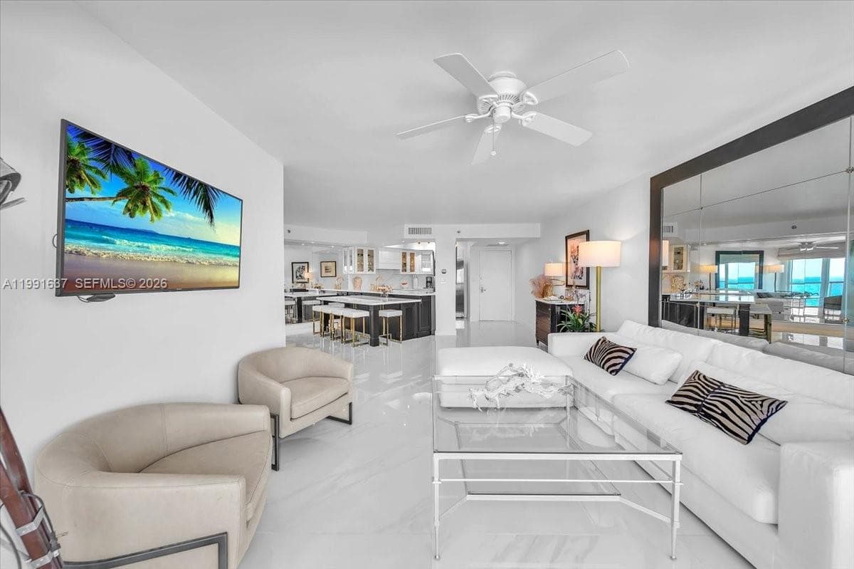 6767 Collins Ave 1110 photo 16