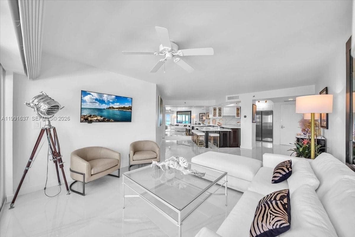6767 Collins Ave 1110 photo 15