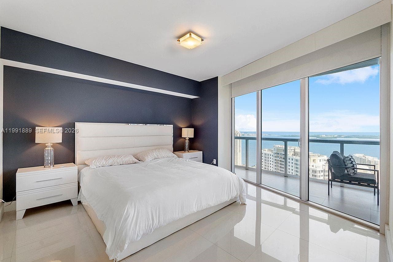 465 Brickell Ave 3905 photo 5