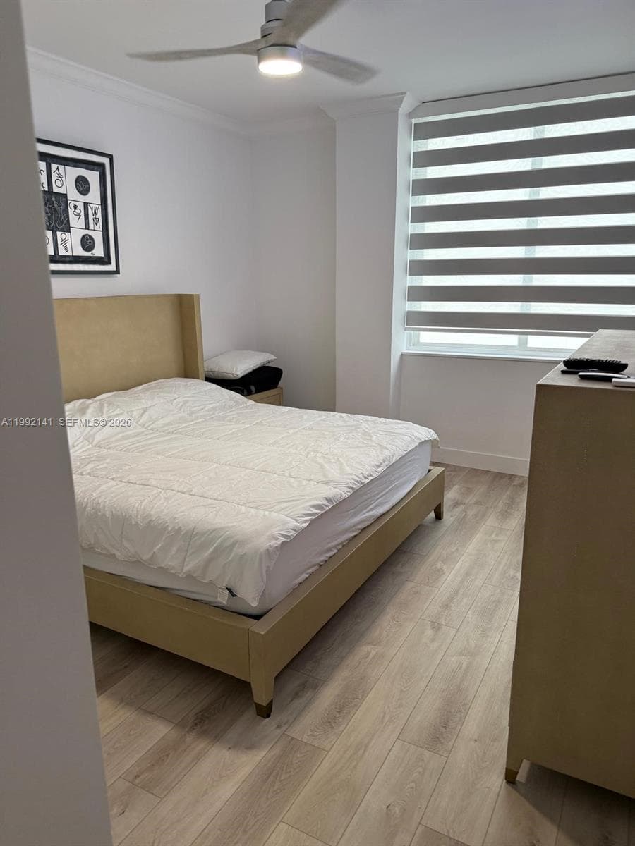 5005 Collins Ave 1525 photo 11