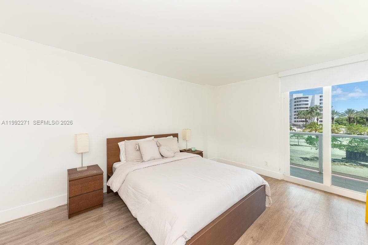 100 Bayview Dr 210 photo 15