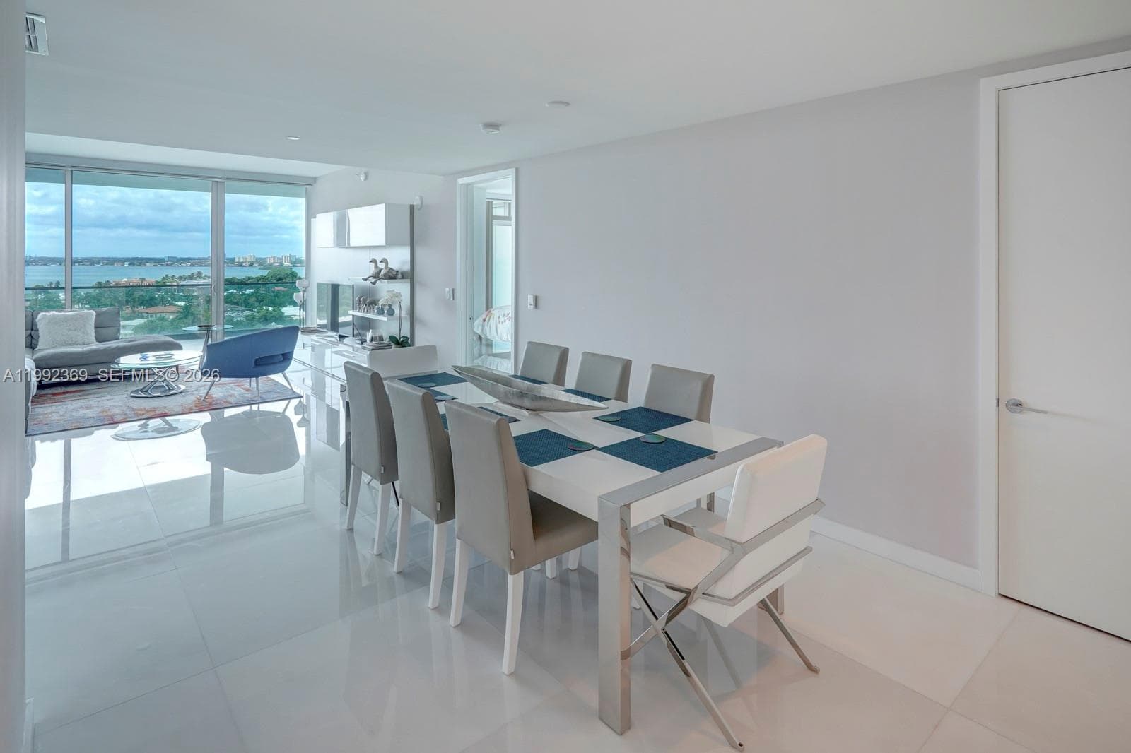 10203 Collins Ave 1005 photo 3