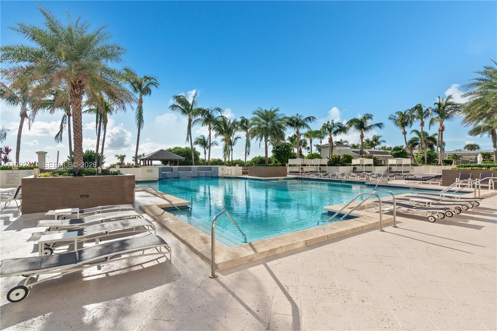 4779 Collins Ave 808 photo 16