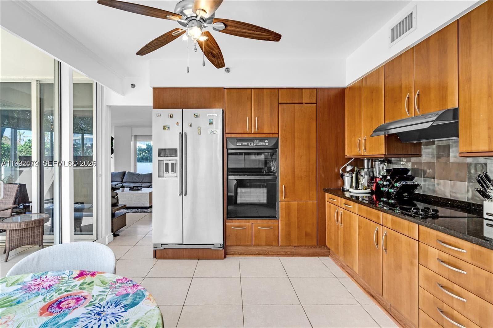 19333 Collins Ave 304 photo 12