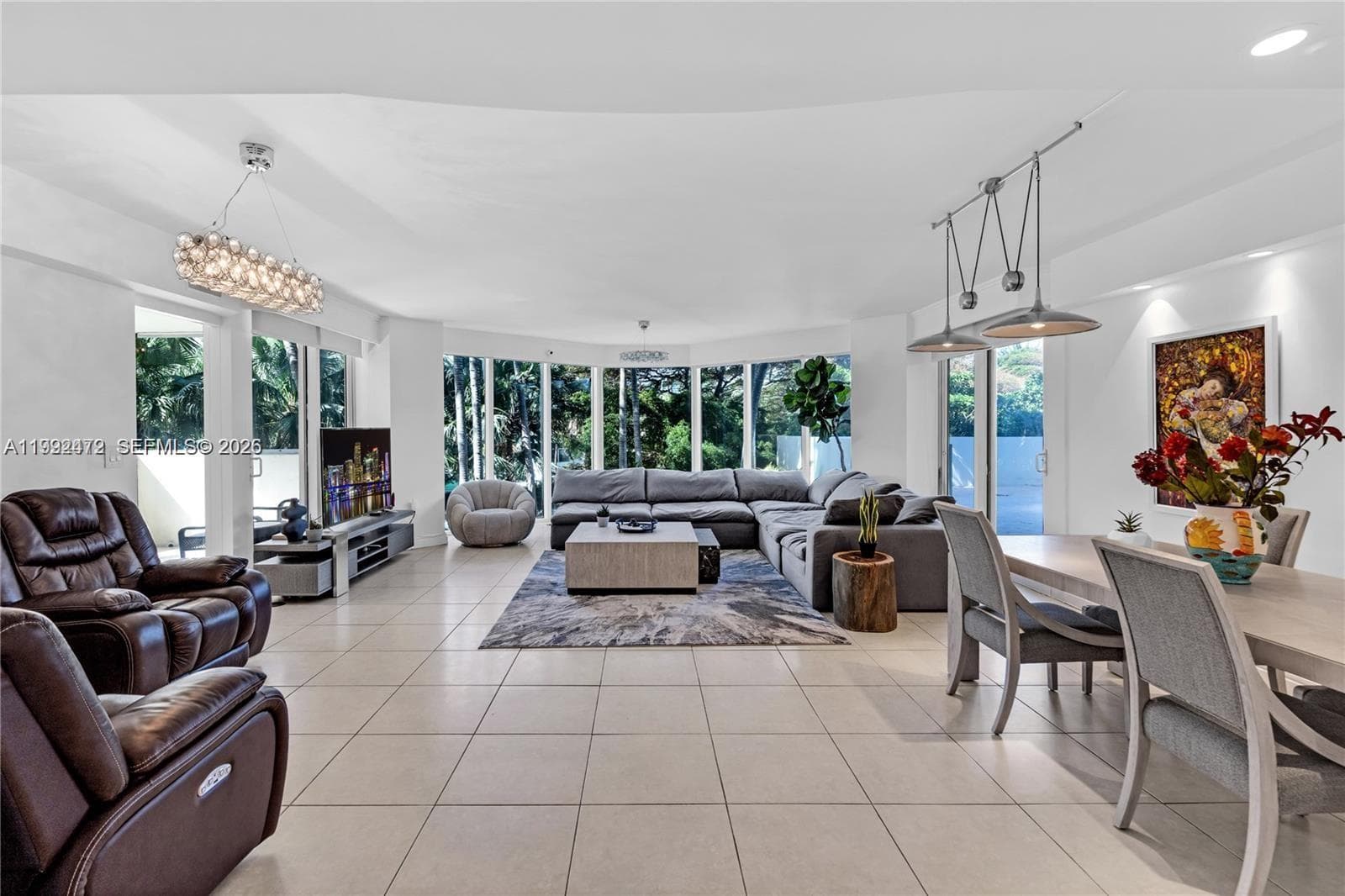 19333 Collins Ave 304 photo 9