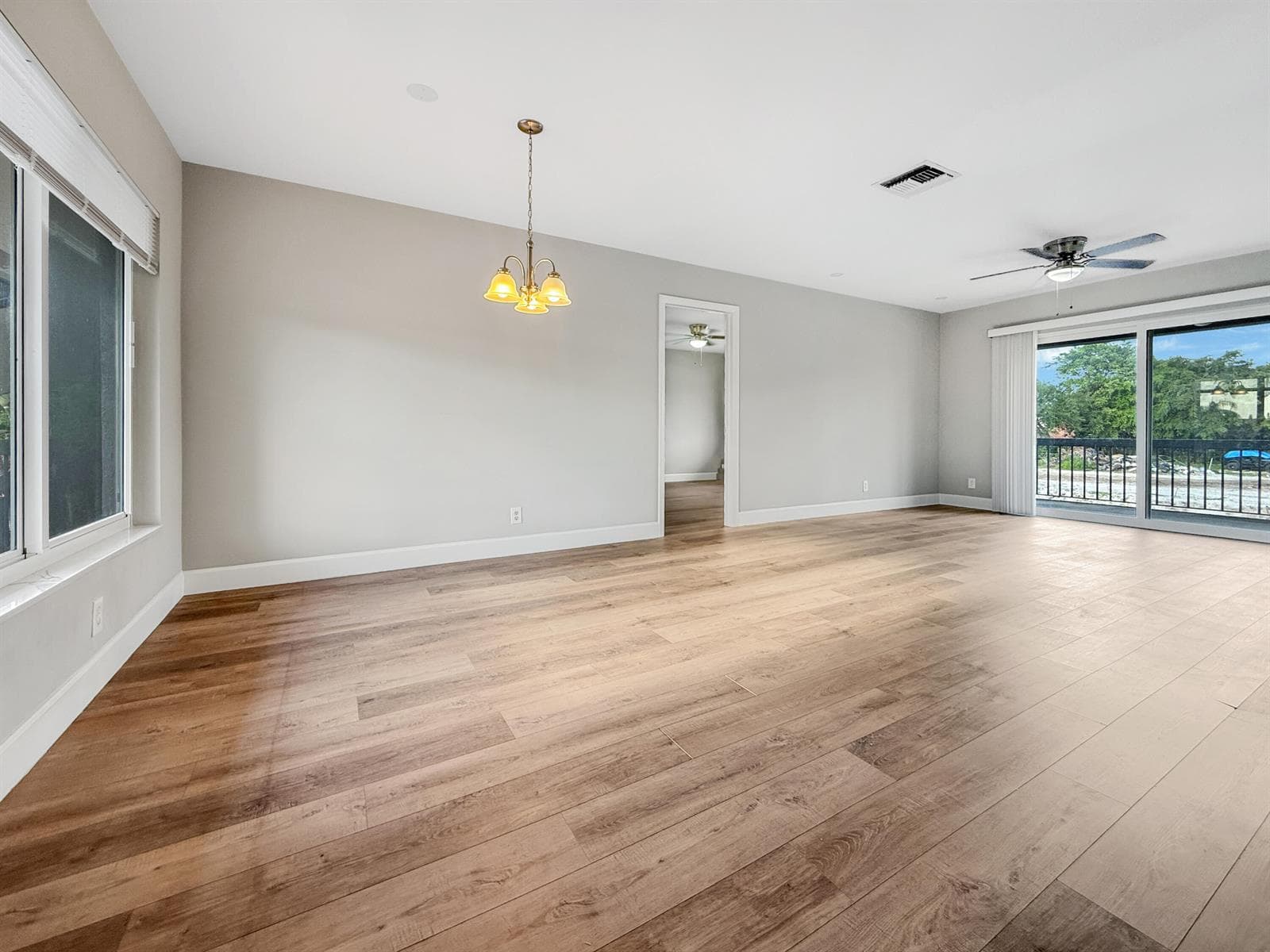 13586 Sabal Palm Court D photo 4