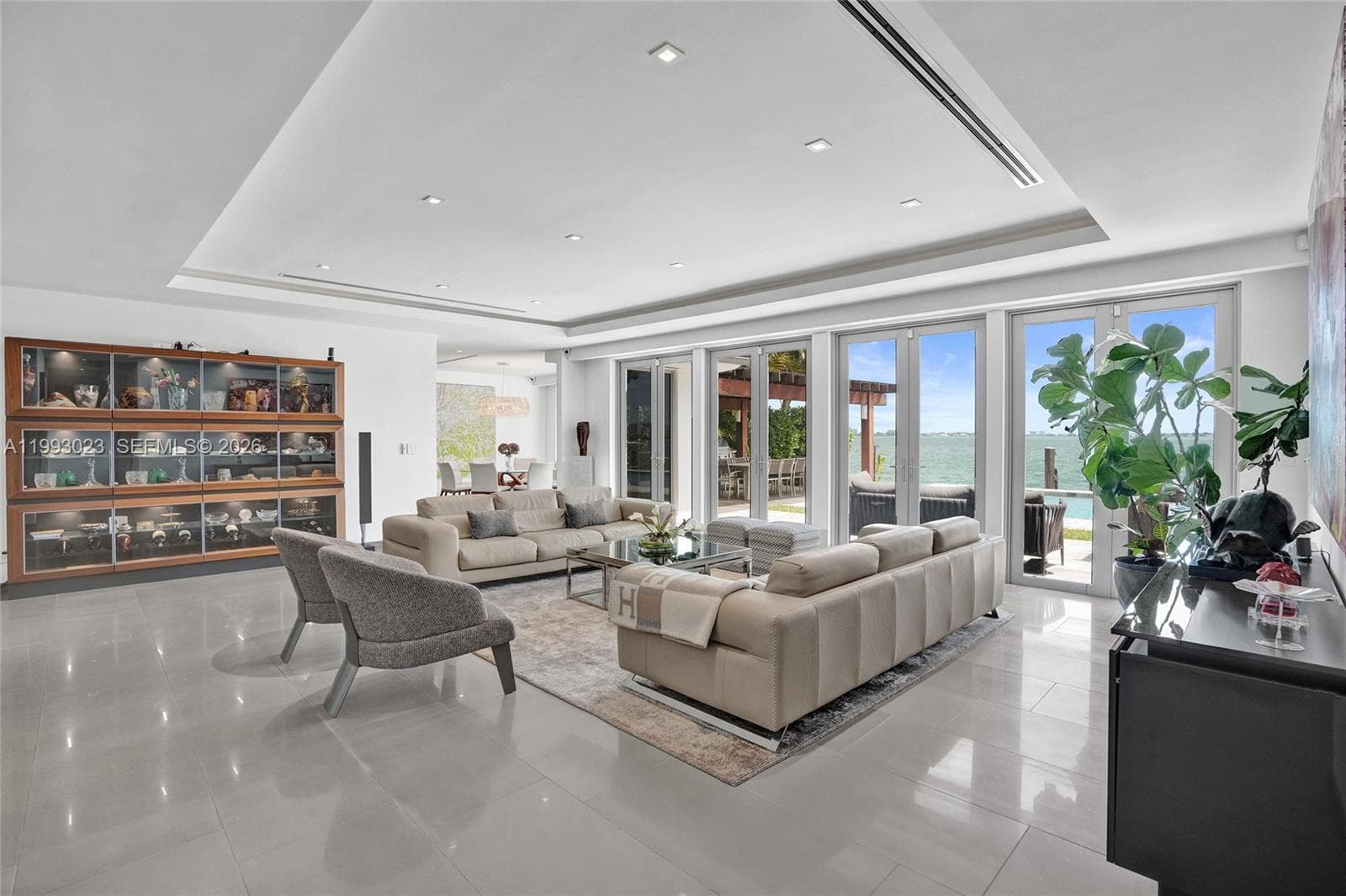 9301 Bayshore Dr photo 10