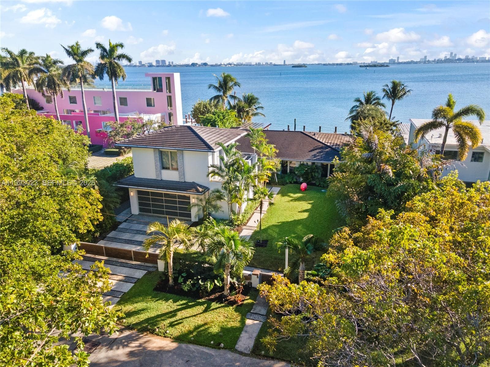 9301 Bayshore Dr photo 14