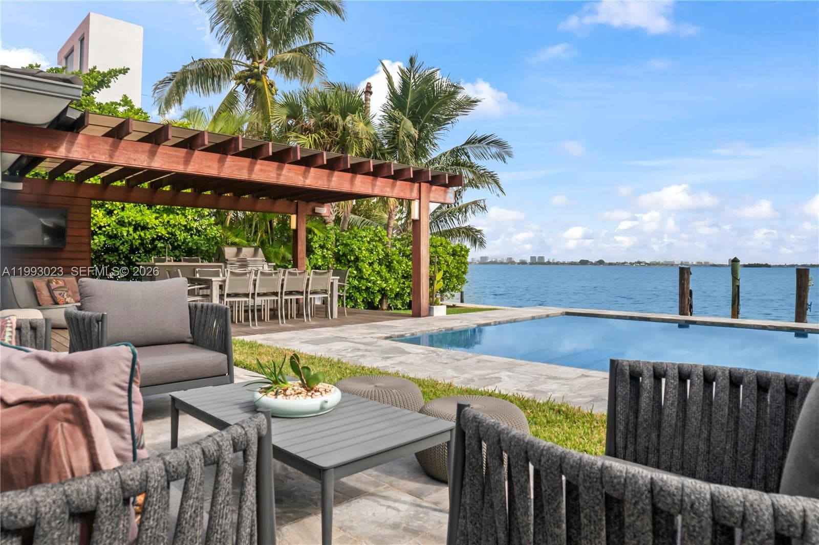 9301 Bayshore Dr photo 15