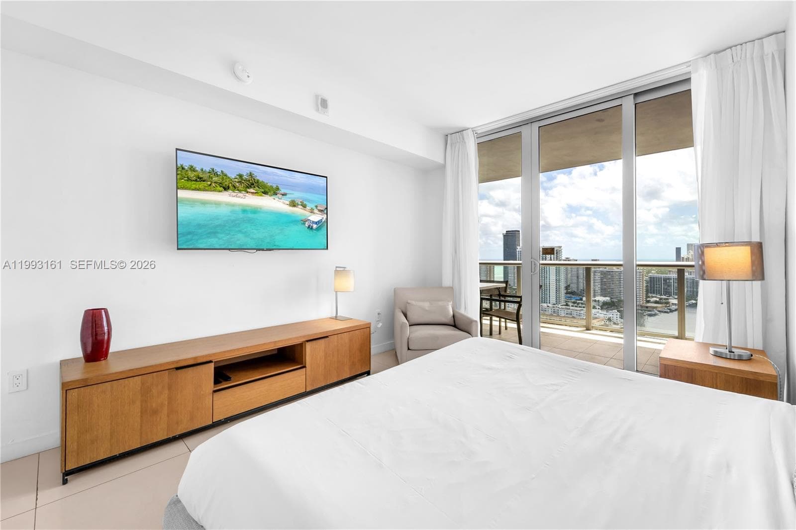 2602 E Hallandale Beach Blvd R2805 photo 10