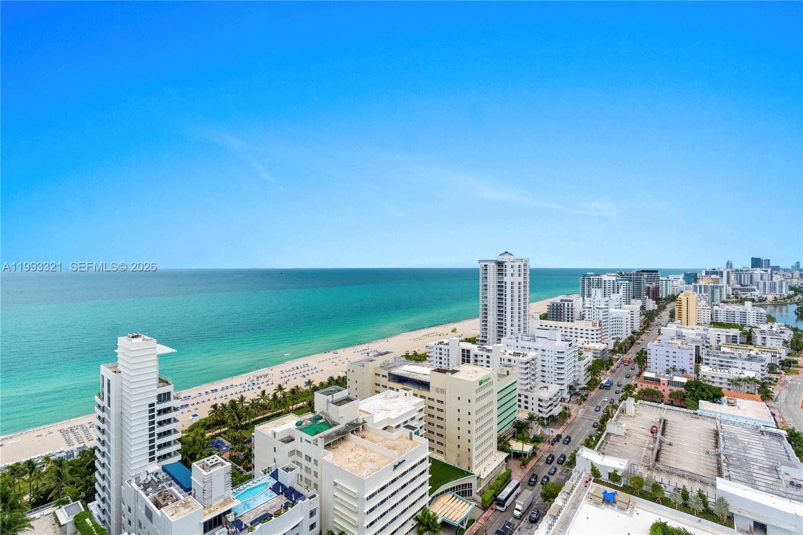 4401 Collins Ave 2610/2612 photo 3
