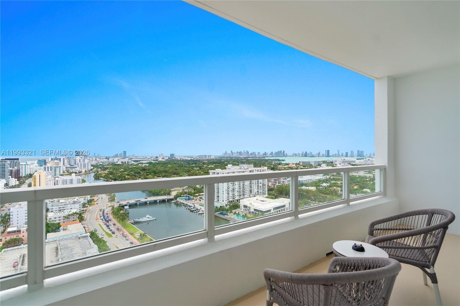 4401 Collins Ave 2610/2612 photo 8
