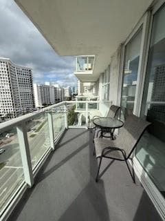 5601 Collins ave 1219 photo 4