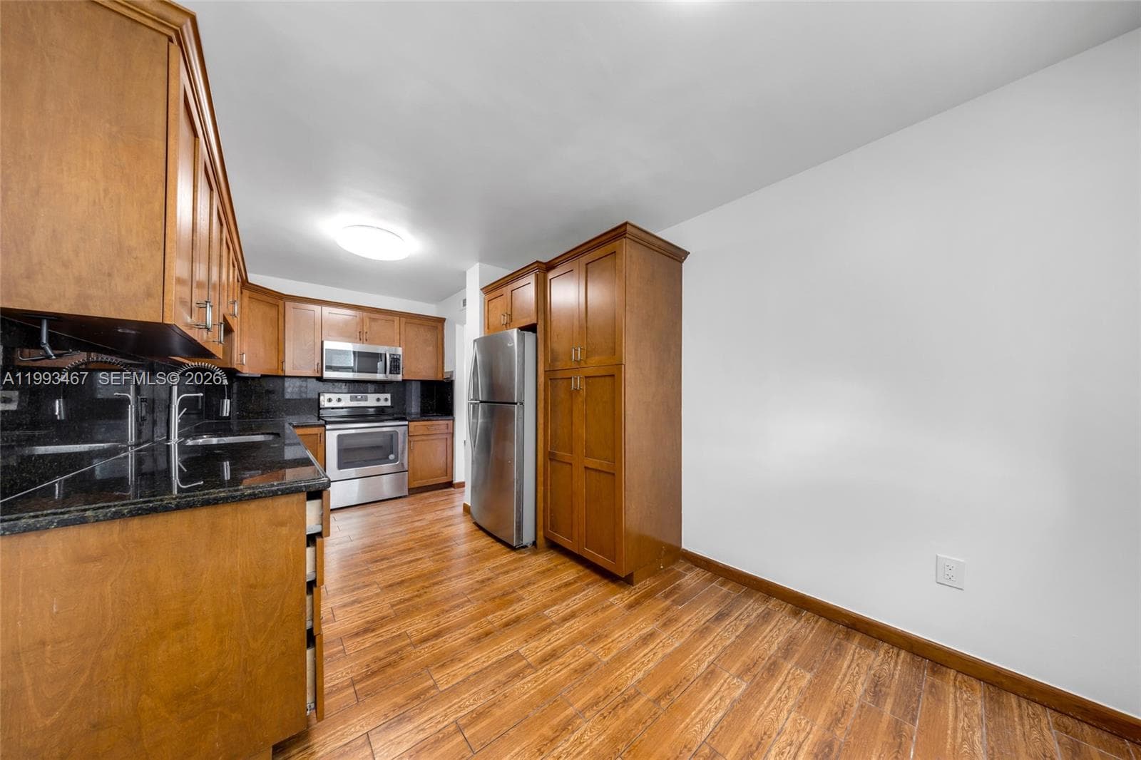 2841 NE 163rd St 215 photo 8