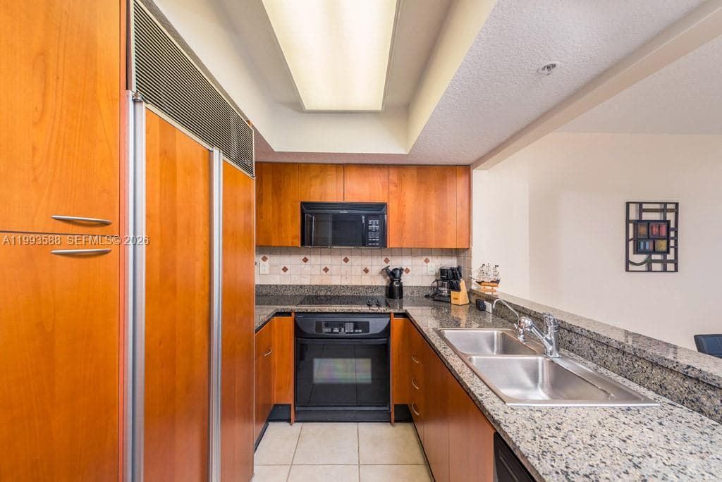 1500 Ocean Drive 609 photo 6