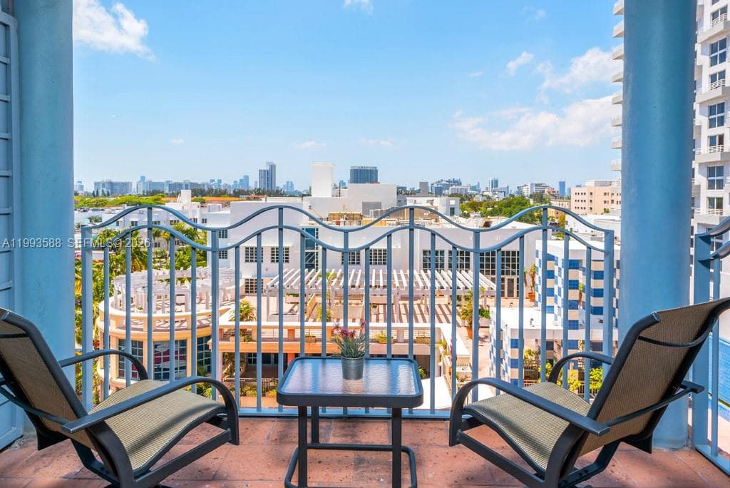 1500 Ocean Drive 609 photo 3