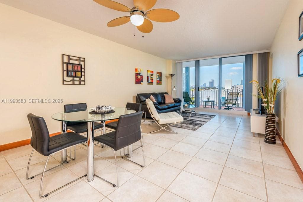 1500 Ocean Drive 609 photo 5