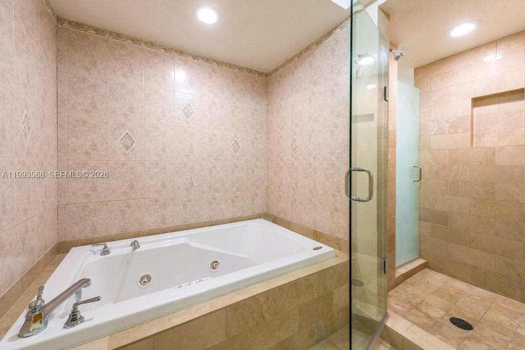 1500 Ocean Drive 609 photo 10