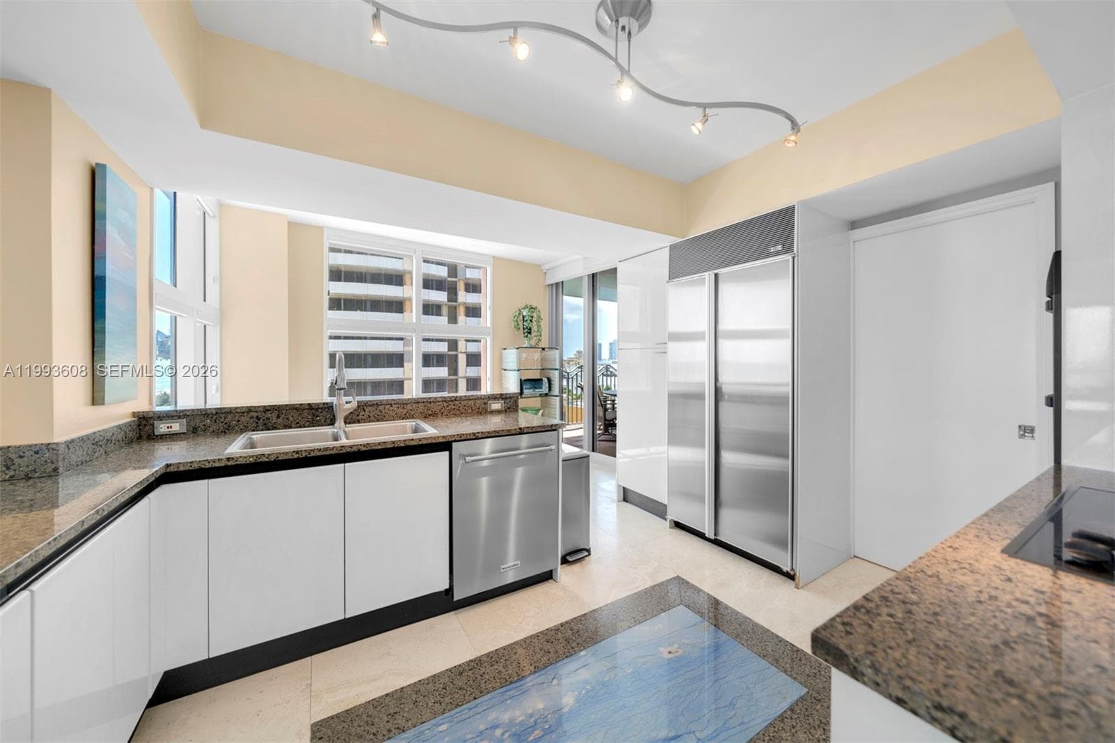 1500 Ocean Drive 702 photo 7