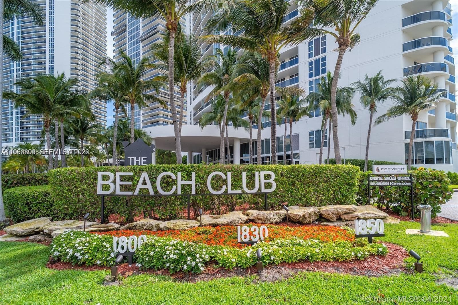 1830 Ocean Dr 4505 photo 22