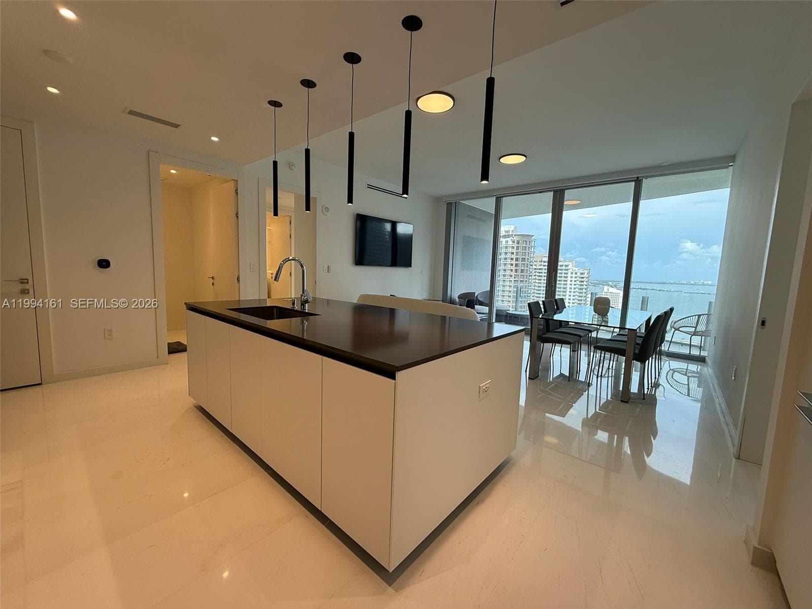 300 Biscayne Blvd Way 2706 photo 4