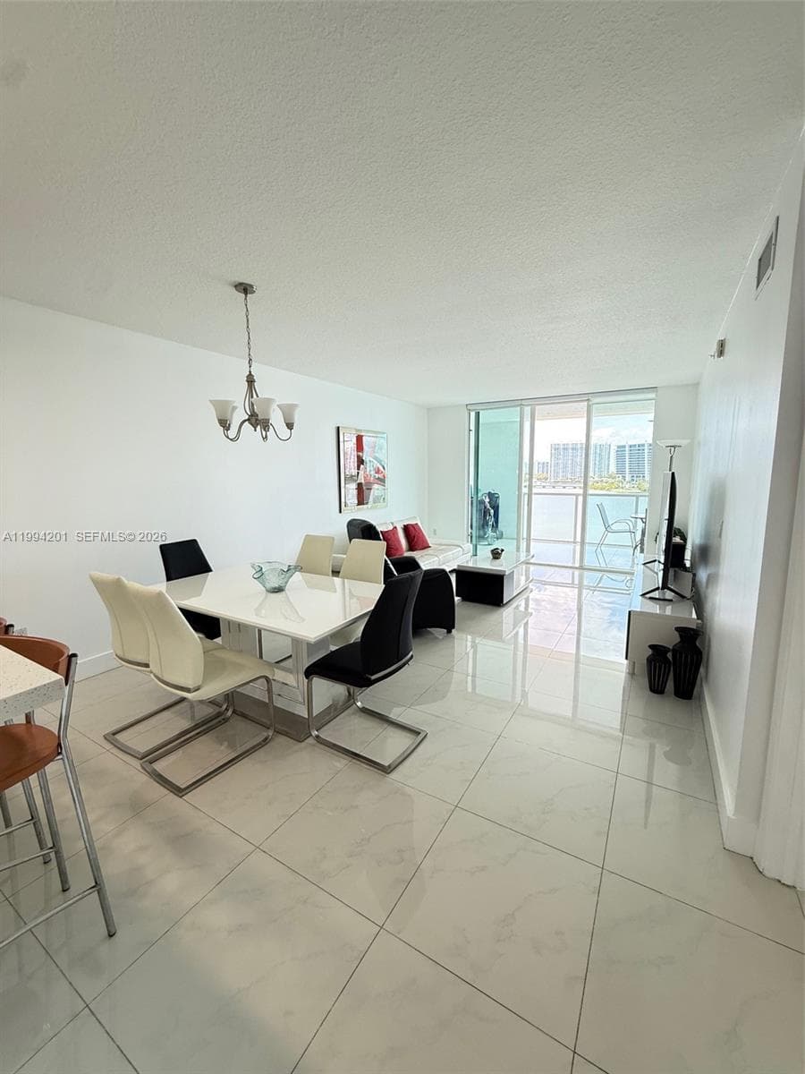905 photo 15